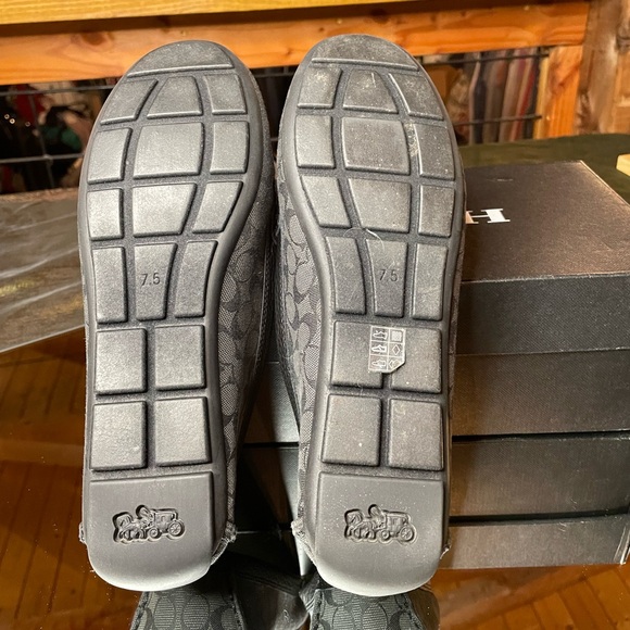 Size 7.5 Coach Marley Driver loafers in black signature canvas - Picture 2 of 6